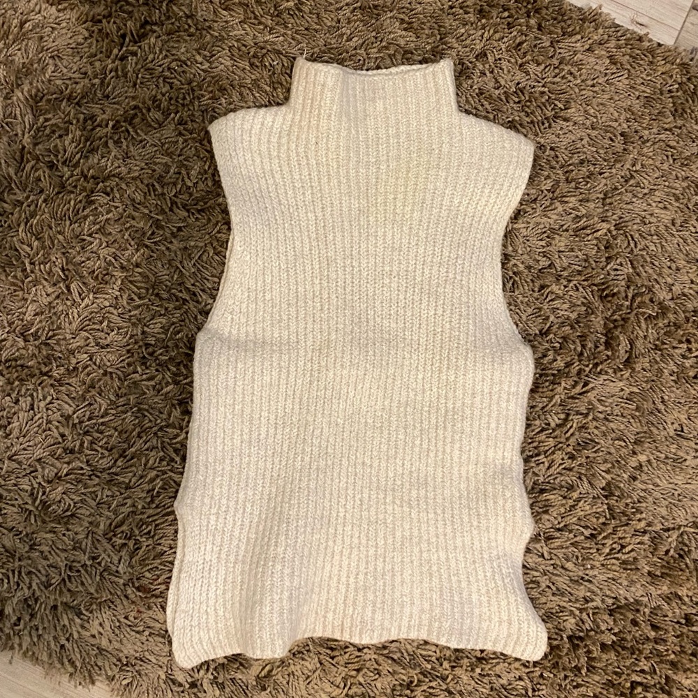 Babaton Knit Vest